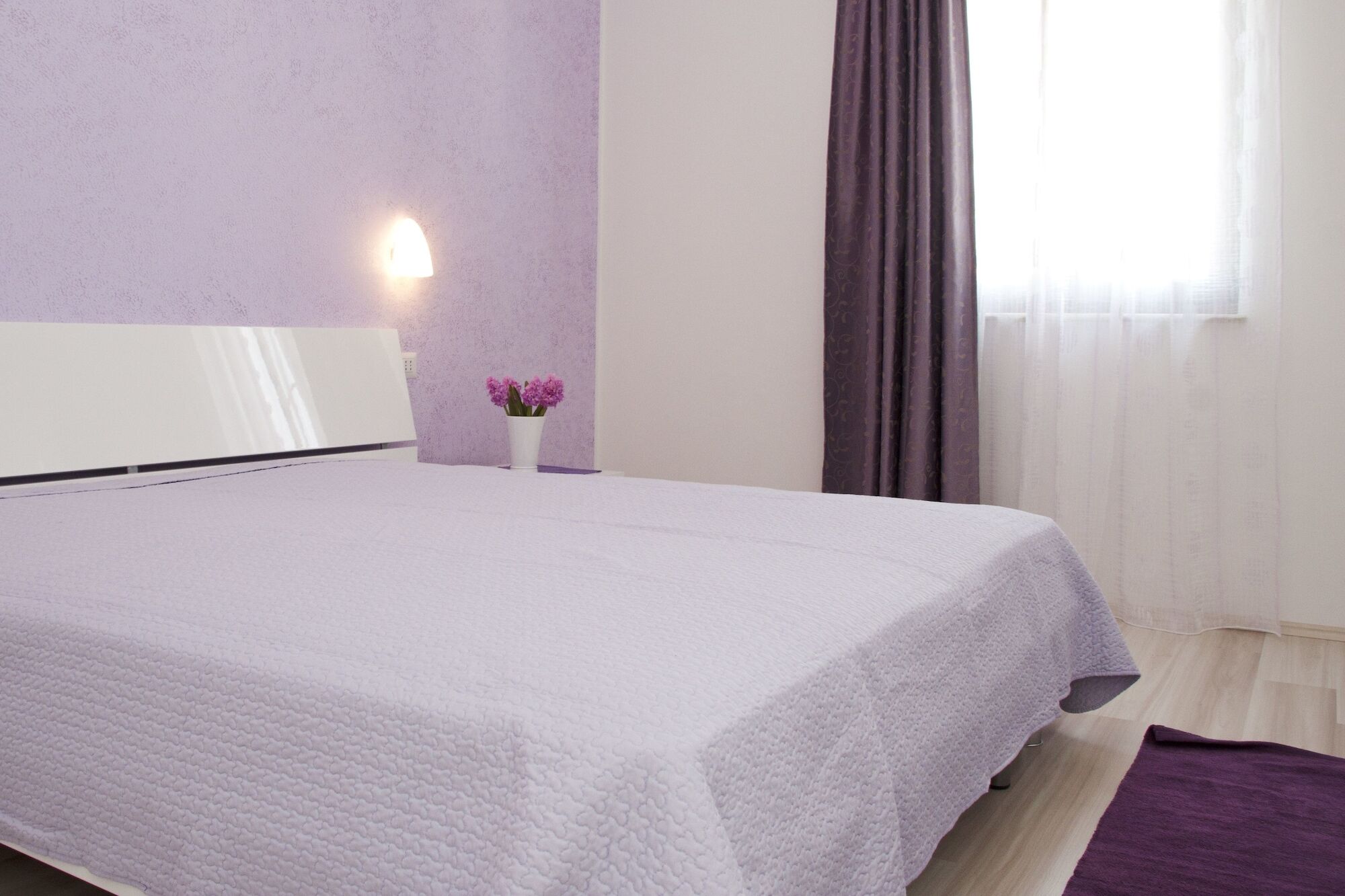 Apartments And Rooms Camaiore Ровінь Екстер'єр фото
